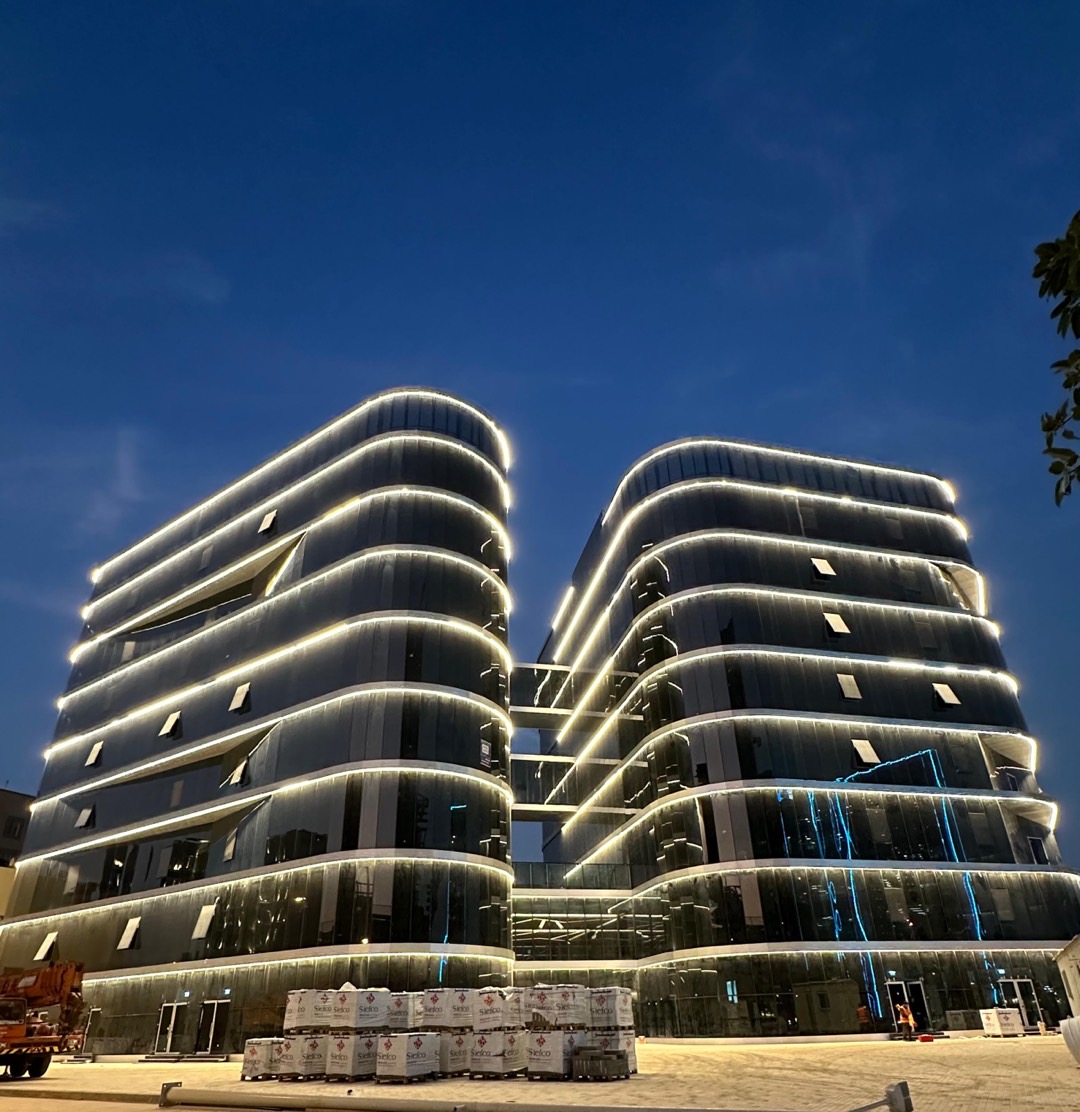 180L IP67 Strip - Commercial Building